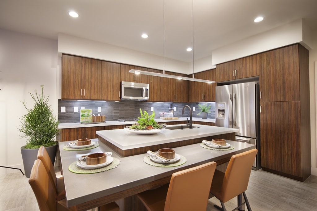 recessed lighting in the kitchen 