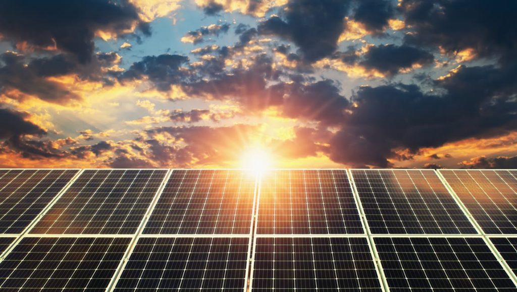 10 uses of soalr energy